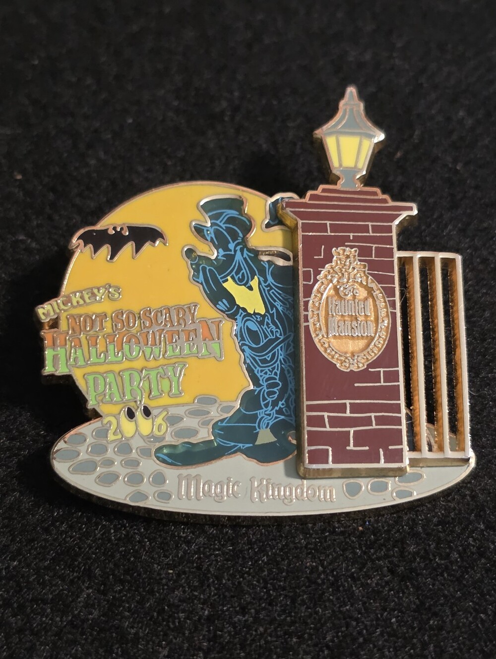 Mickey's Not So Scary Halloween Party 2006 Haunted Mansion Pin